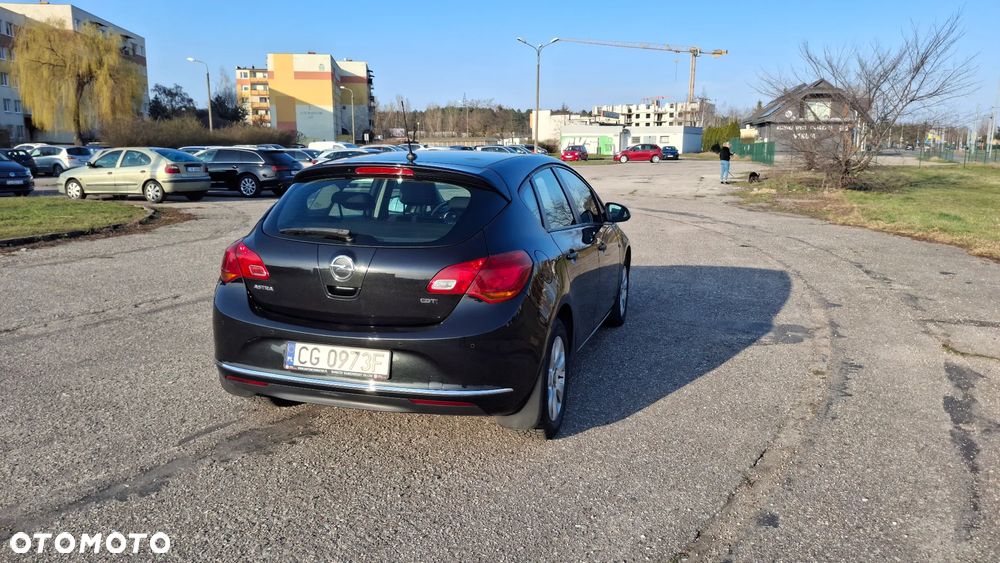 Opel Astra 1.7 CDTI Enjoy - 24