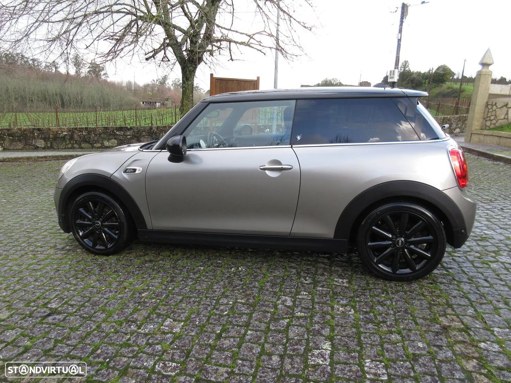 MINI 3 Portas Cooper D Auto - 4