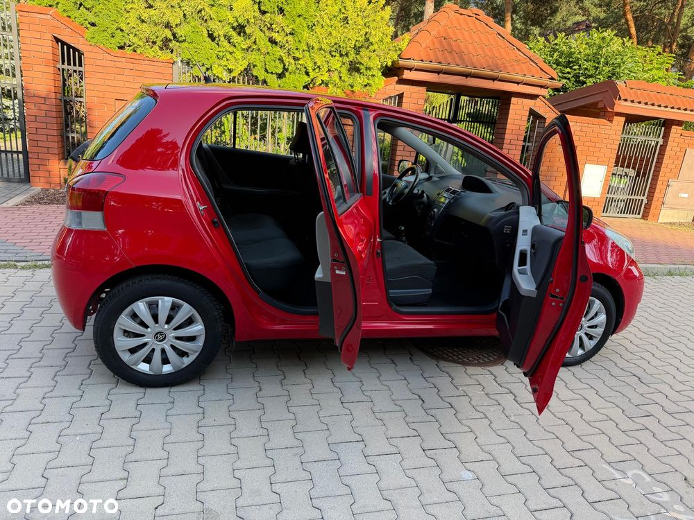 Toyota Yaris 1.33 Sol - 17