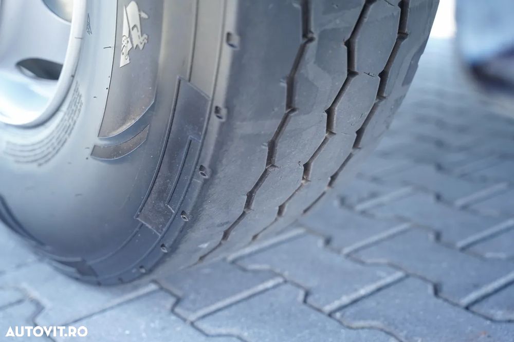 Iveco X-WAY 480 / 8X4 / BASCULATOR DUBLU / BANCĂ LATERALĂ HIDRODOXICĂ / PERDĂ ELECTRICĂ / ANVELOPE 100% / - 22