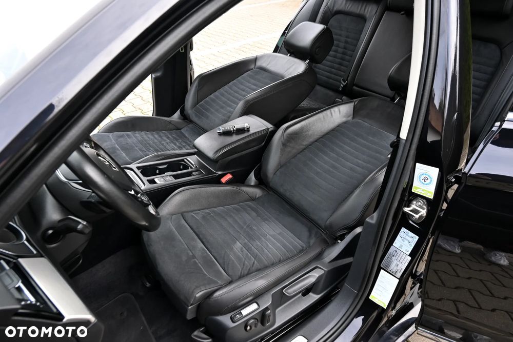 Volkswagen Passat 2.0 TDI SCR 4Motion DDG Highline - 30