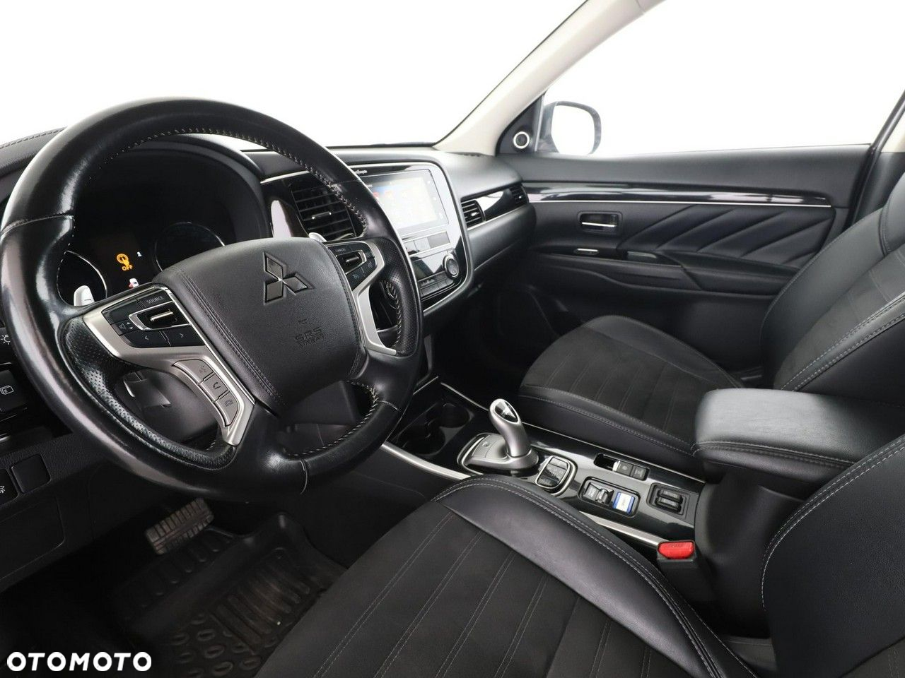 Mitsubishi Outlander 2.4 4WD Plug-In Hybrid - 14