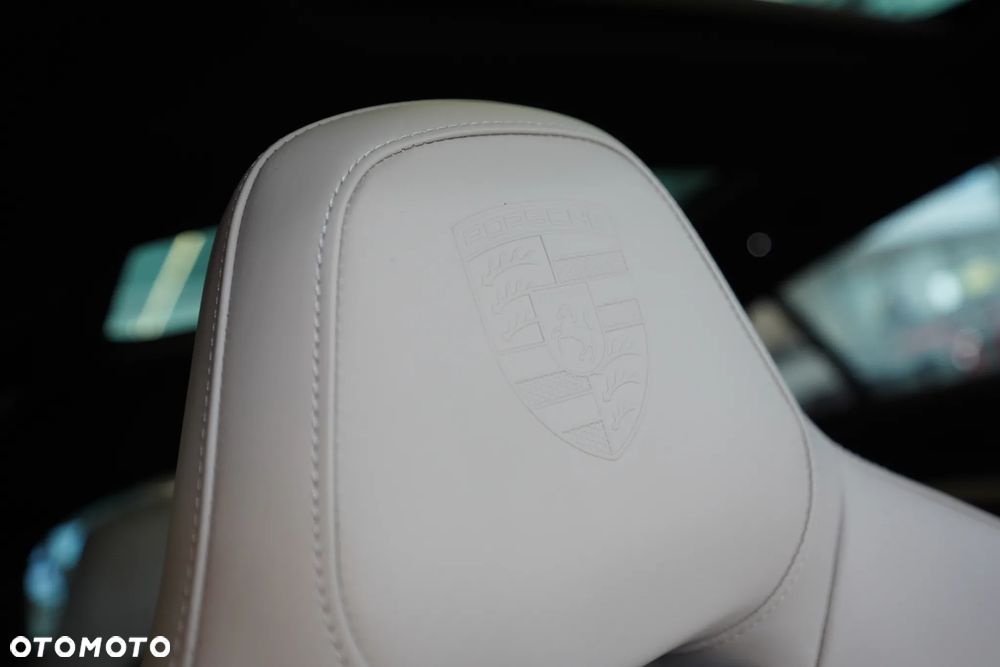 Porsche Panamera - 30