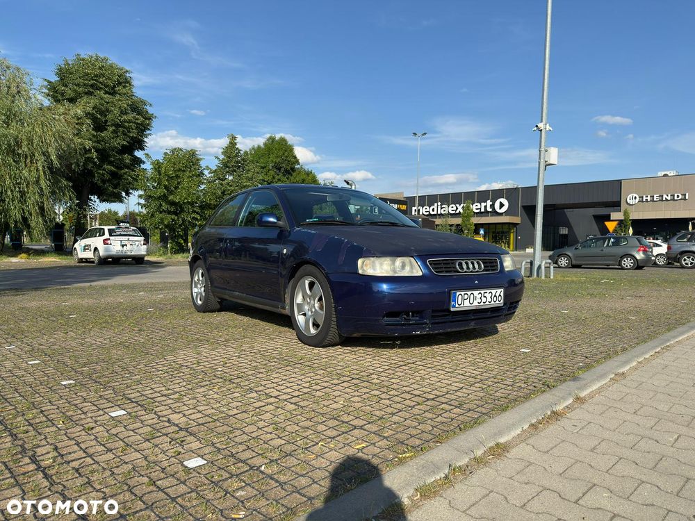 Audi A3 3-drzwiowe 1.8 Ambition - 2