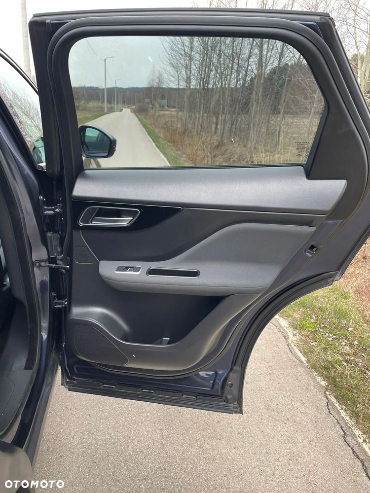 Jaguar F-Pace 20d AWD Prestige - 8