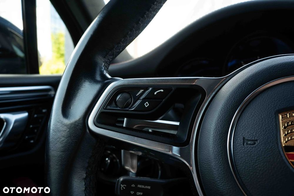 Porsche Macan - 23