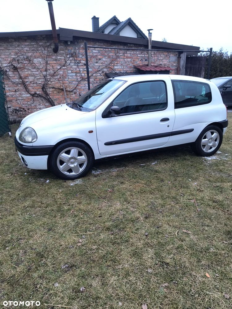 Renault Clio 1.9 D RT - 3