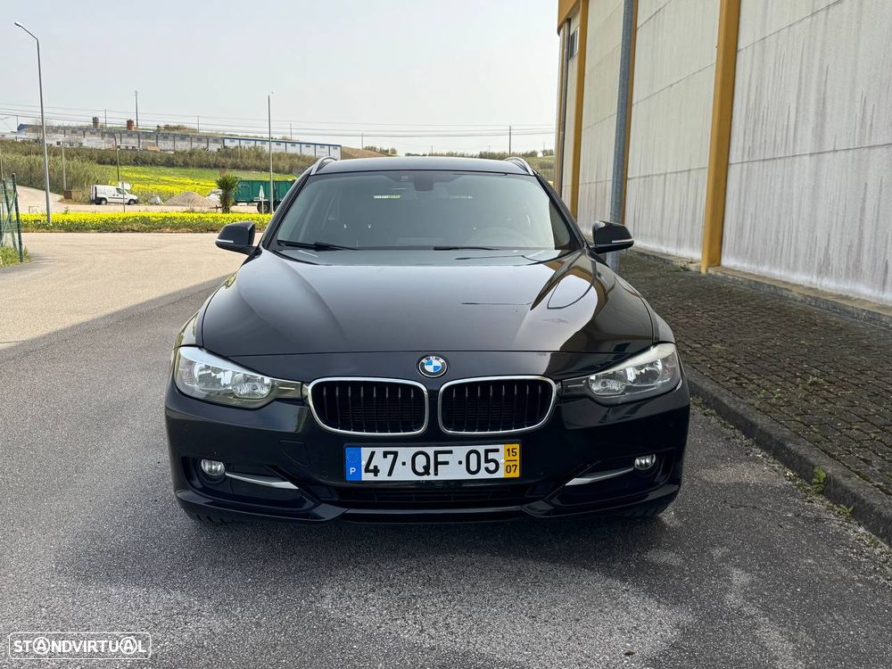 BMW 318 d Auto Line Sport - 4