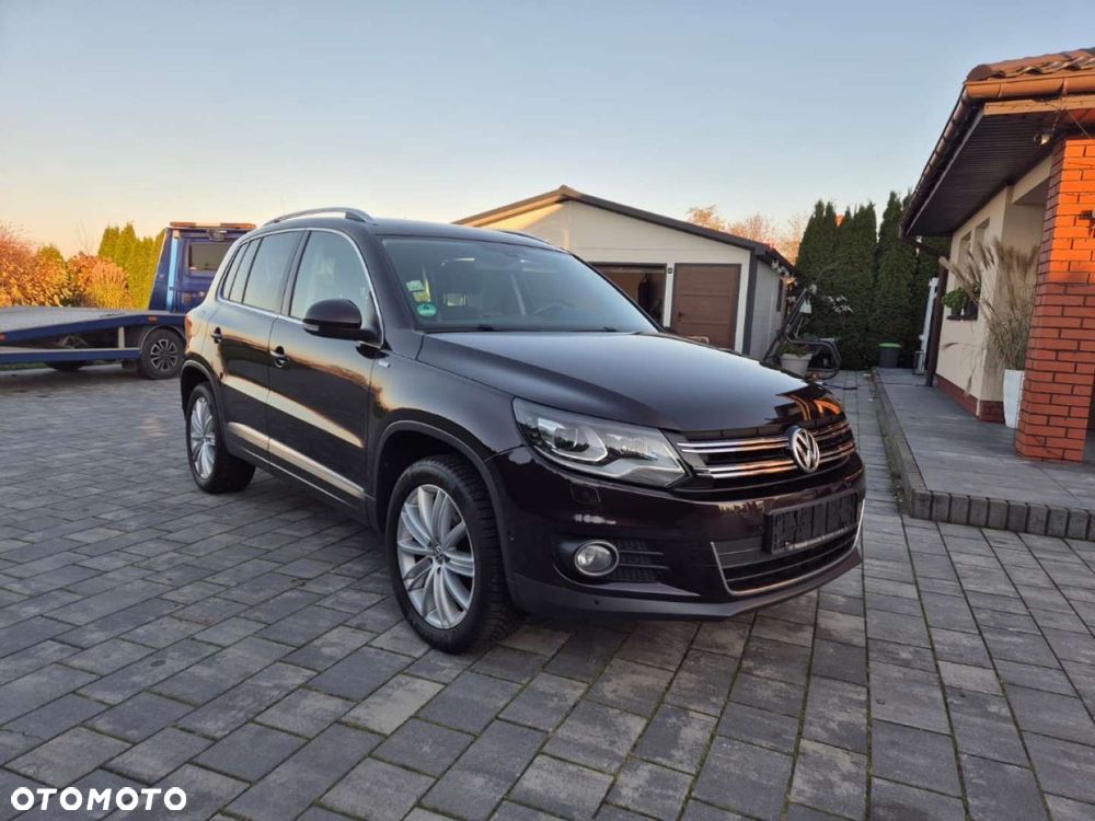 Volkswagen Tiguan - 1