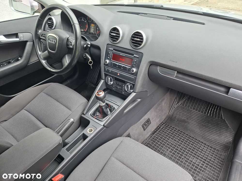 Audi A3 Sportback - 6