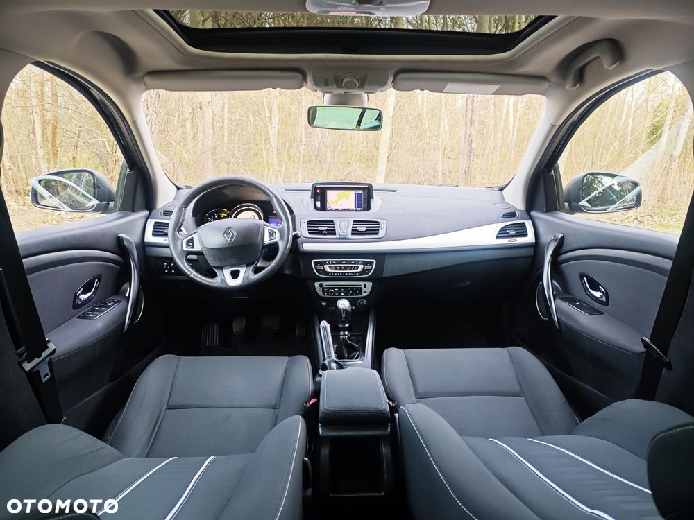 Renault Megane ENERGY dCi 110 Start & Stop Paris Business - 24