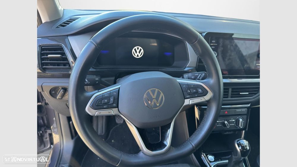 VW T-Cross - 11