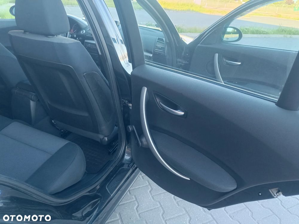 BMW Seria 1 - 17