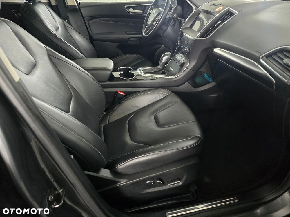 Ford S-Max 2.0 TDCi Titanium PowerShift - 32