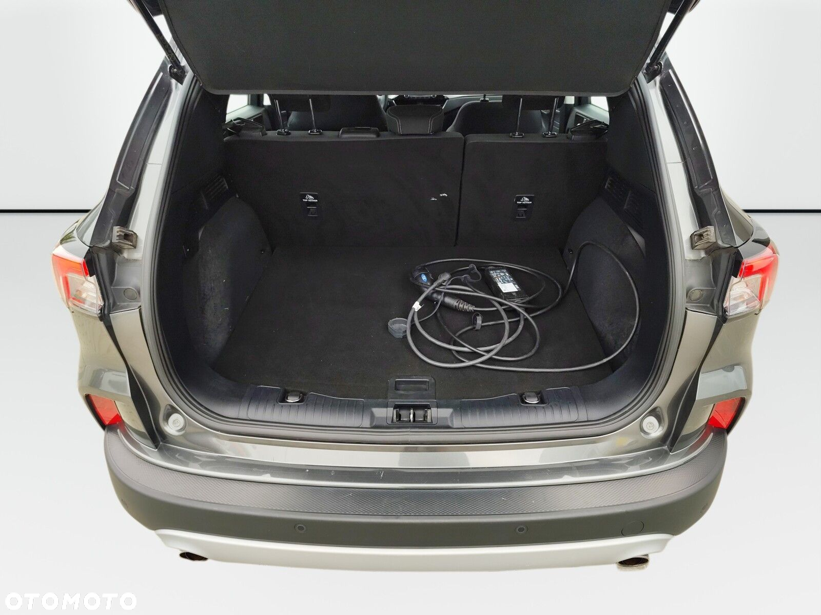 Ford Kuga - 16