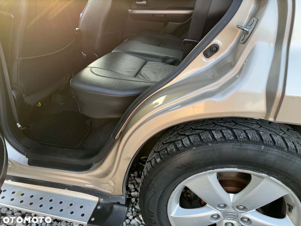 Suzuki Grand Vitara 1.9 DDiS De Luxe EU5 - 17