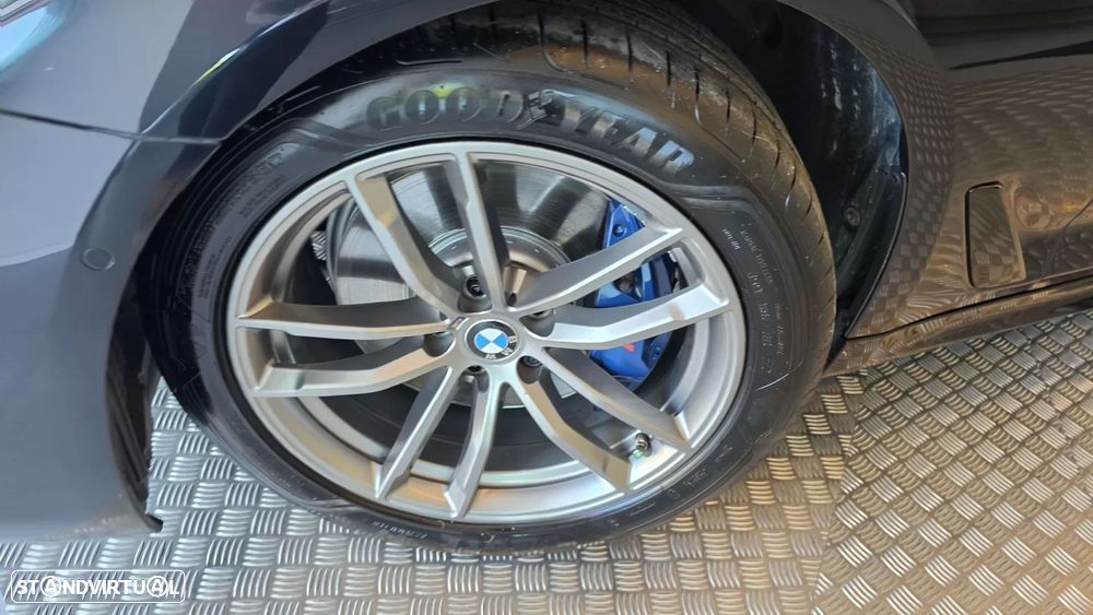 BMW 525 d Pack M Auto - 36