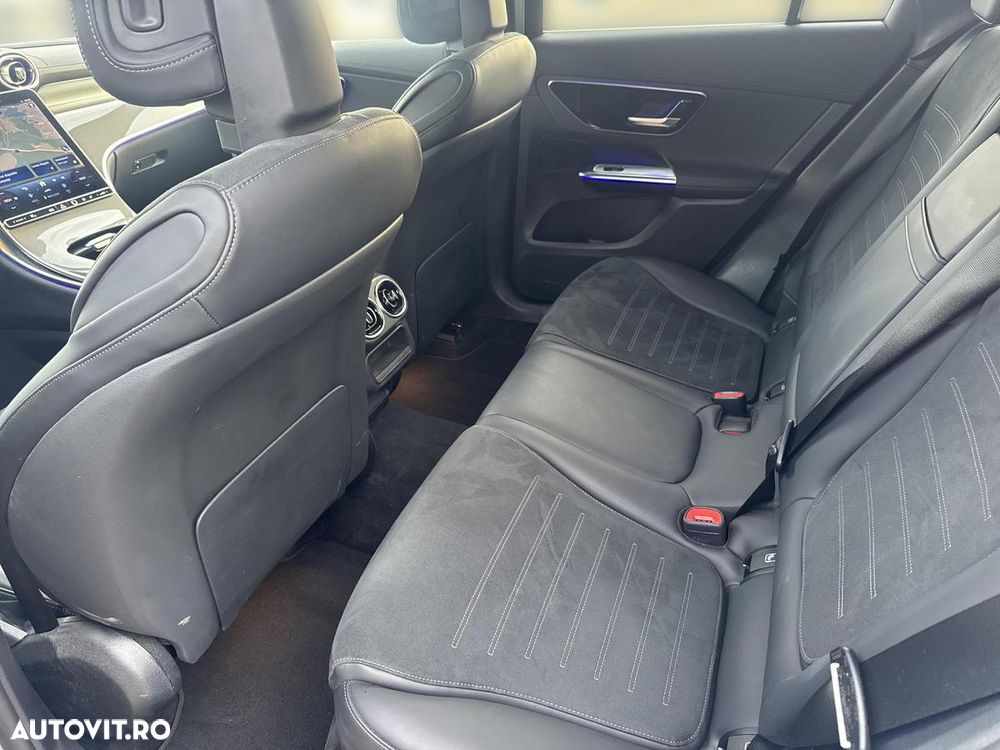 Mercedes-Benz GLC 300 d 4MATIC MHEV - 14