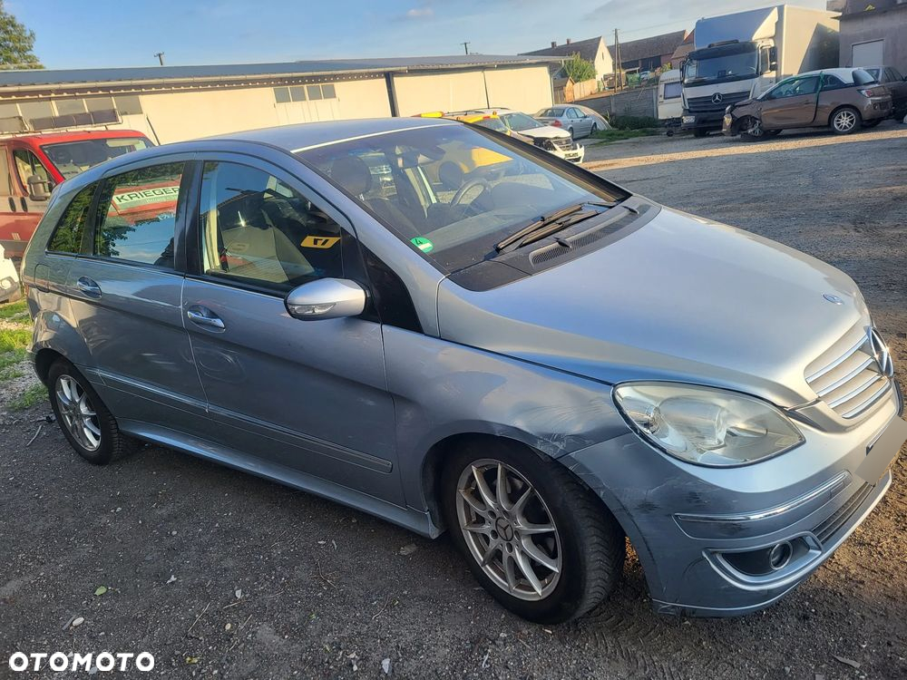 Mercedes-Benz Klasa B 200 - 13