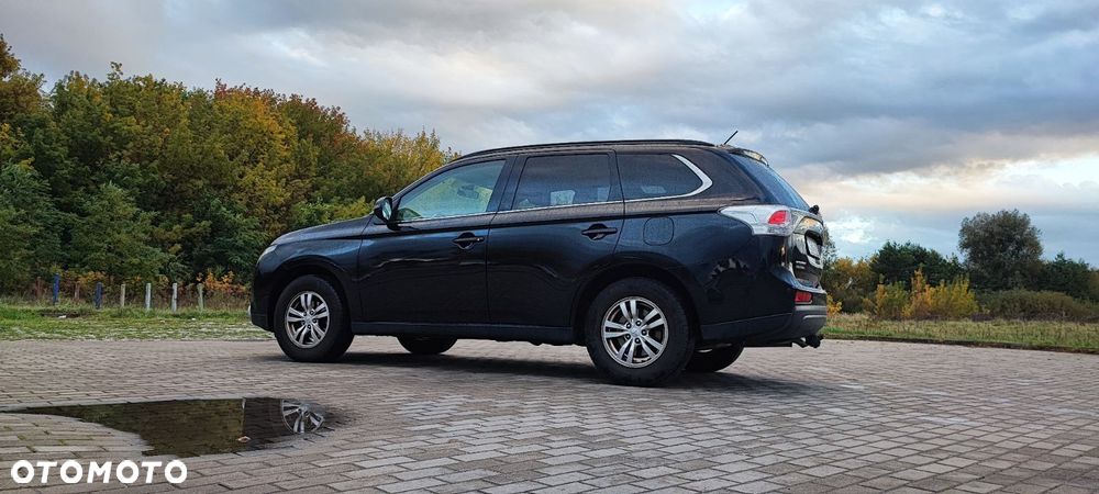 Mitsubishi Outlander 2.0 Intense CVT - 9