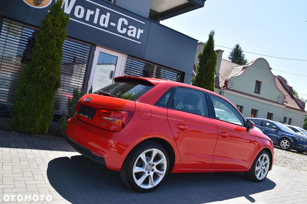 Audi A1 Sportback 1.6 TDI design - 9