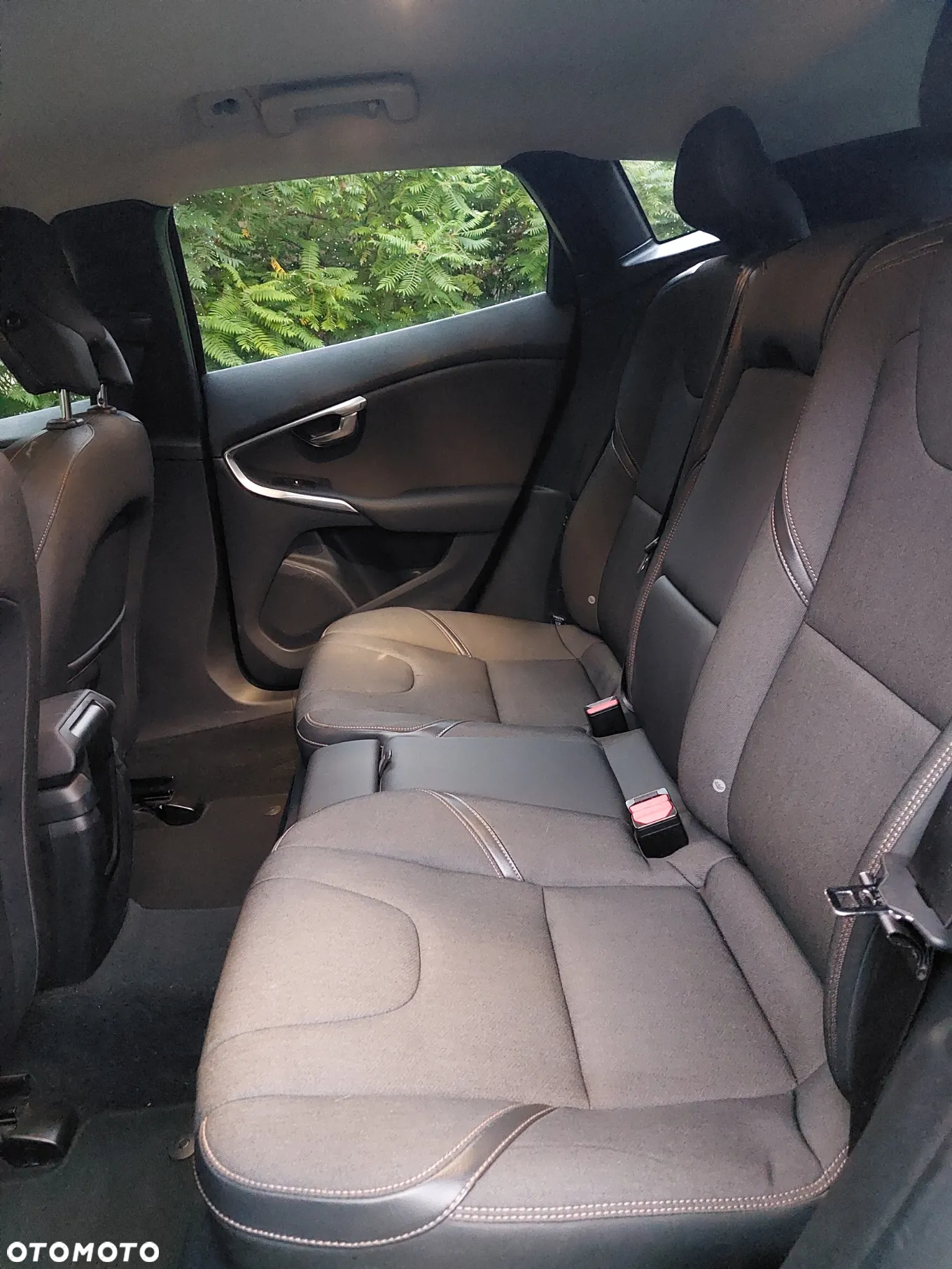 Volvo V40 Cross Country D2 Momentum - 27