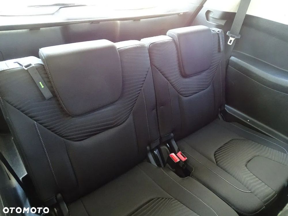 Ford S-Max - 33