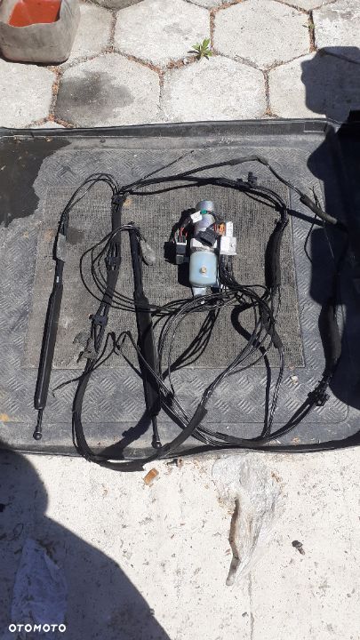 Kompresor do podnoszenia dachu Audi A4 - 2