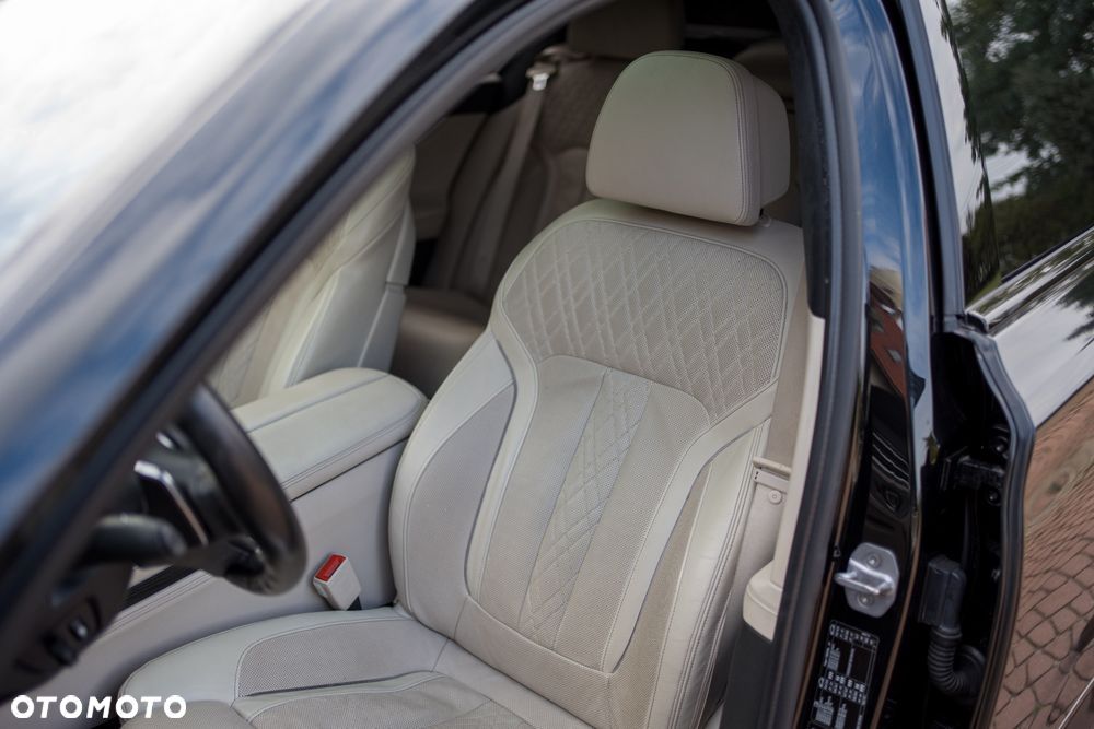 BMW Seria 7 740d xDrive - 18