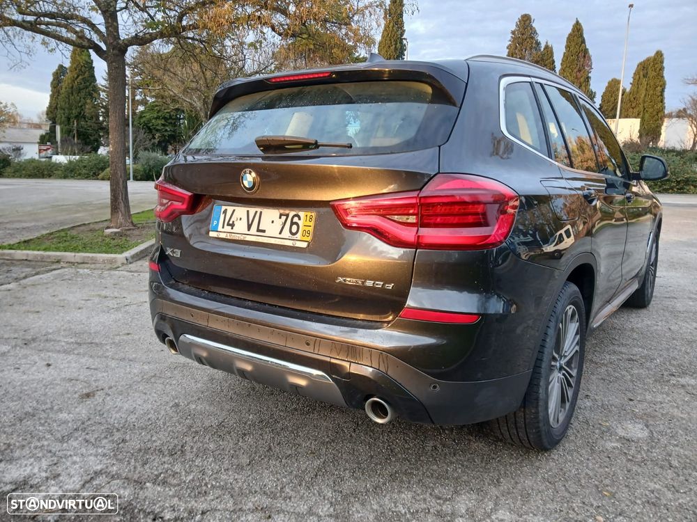 BMW X3 20 d xDrive Line Luxury - 6