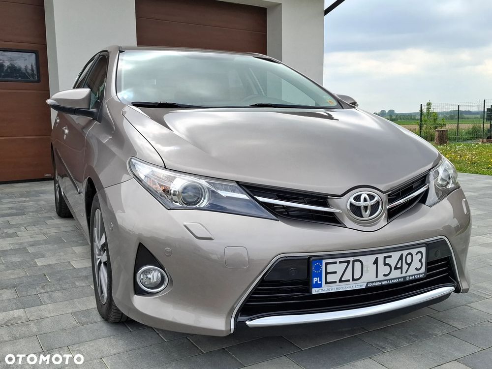 Toyota Auris 2.0 D-4D Executive - 30