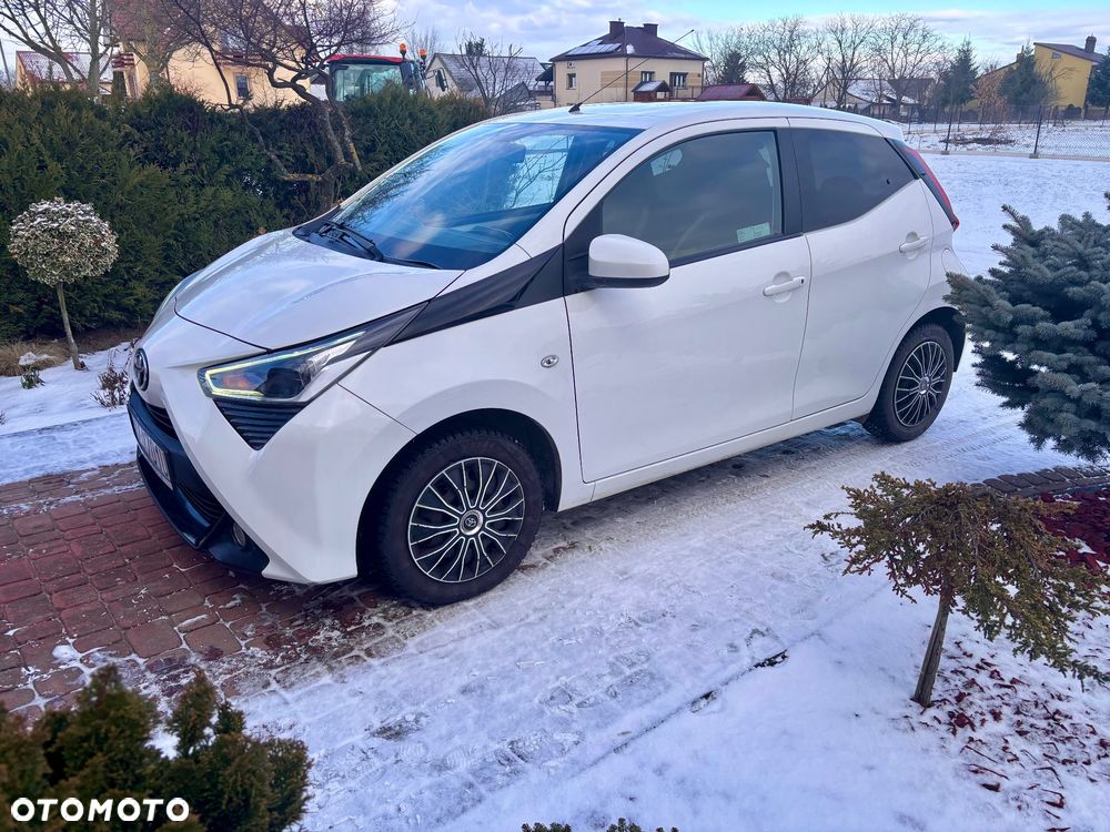 Toyota Aygo x-play - 2