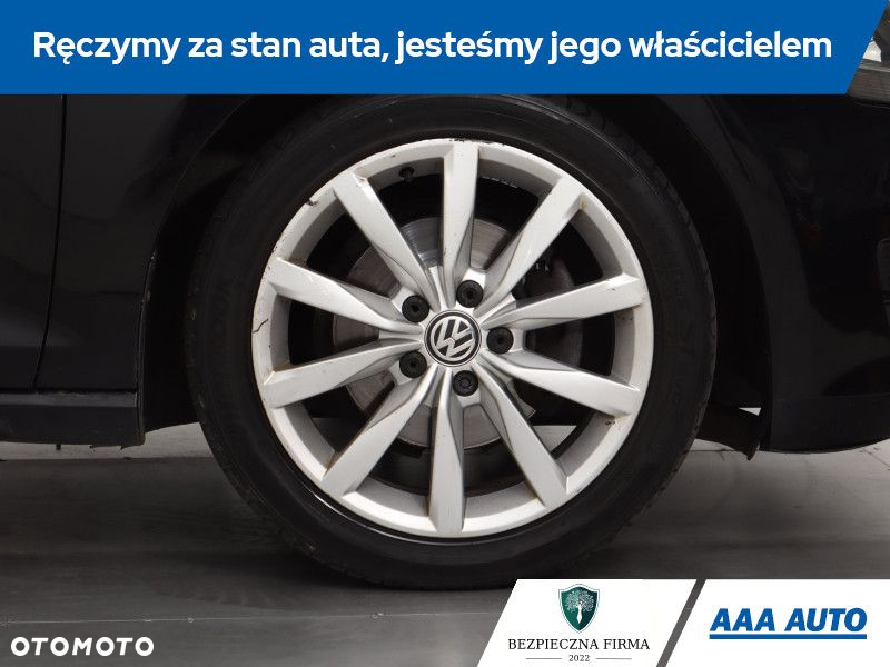 Volkswagen Golf - 16