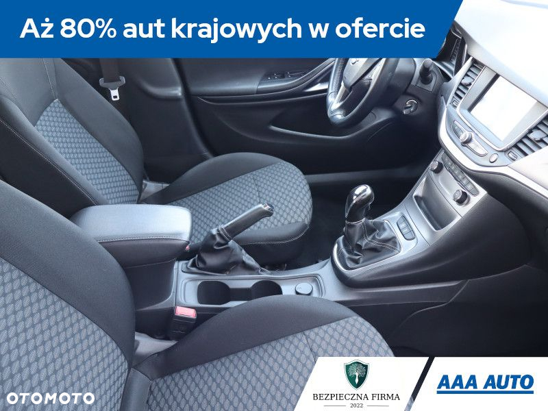 Opel Astra - 10