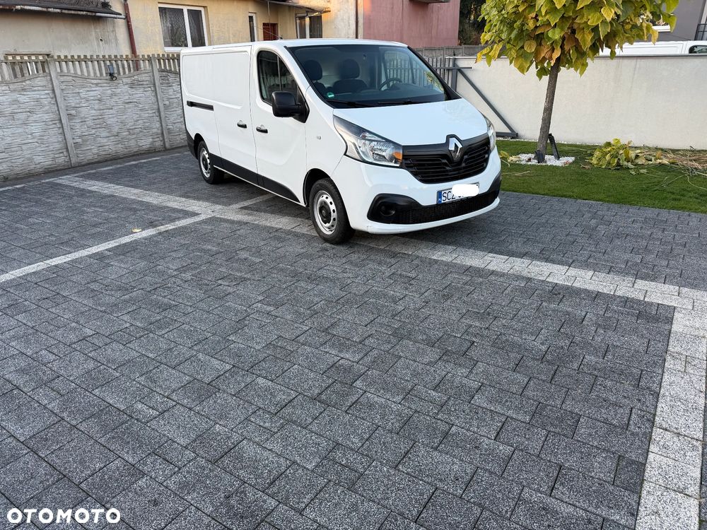 Renault TRAFIC - 2