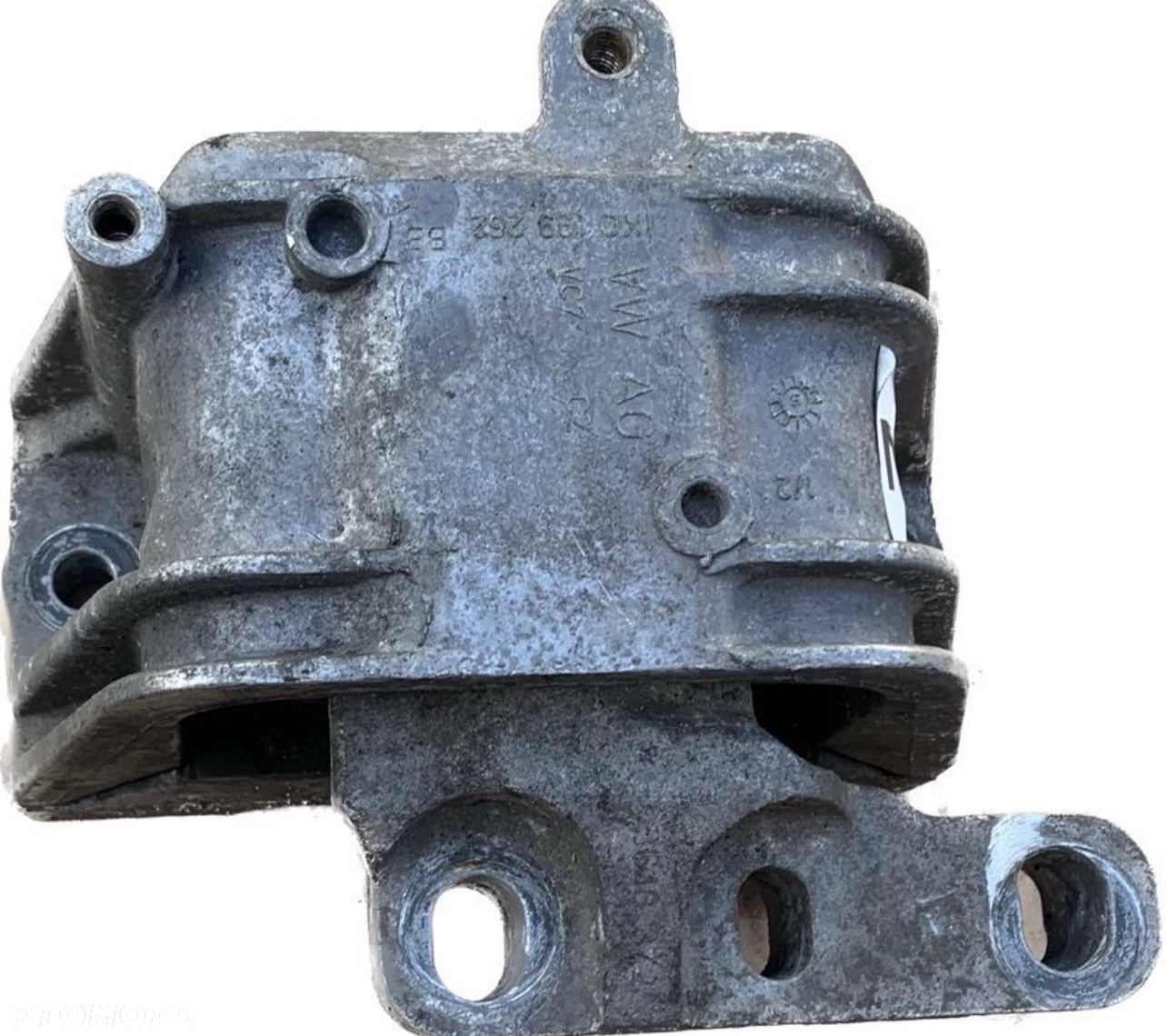 Tania wysyłka 10 zł Łapa Poduszka Skrzyni Silnika Peugeot 207 1.4 06-12r AUDI SEAT SKODA VW 03-18r BMW E81 04-13r F20 11-19r Opel ADAM Corsa D E 06-19r - 13