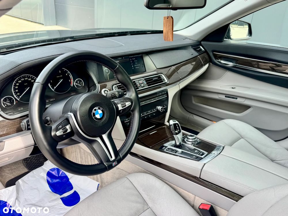 BMW Seria 7 730d - 8