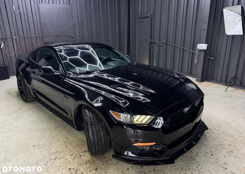 Ford Mustang - 5