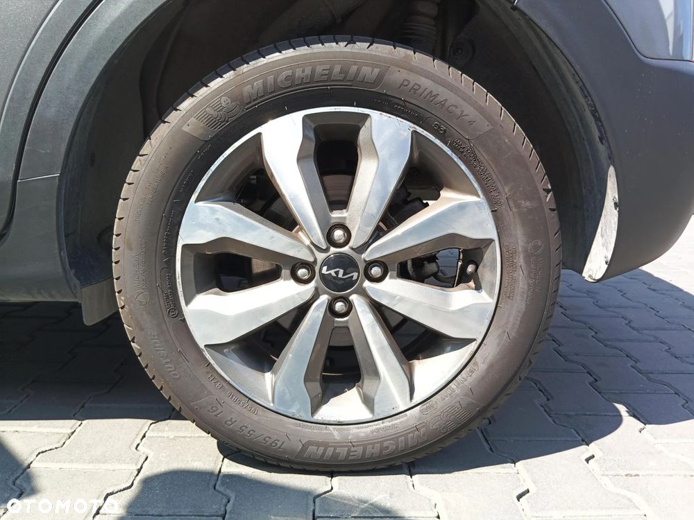 Kia Stonic 1.2 M - 11