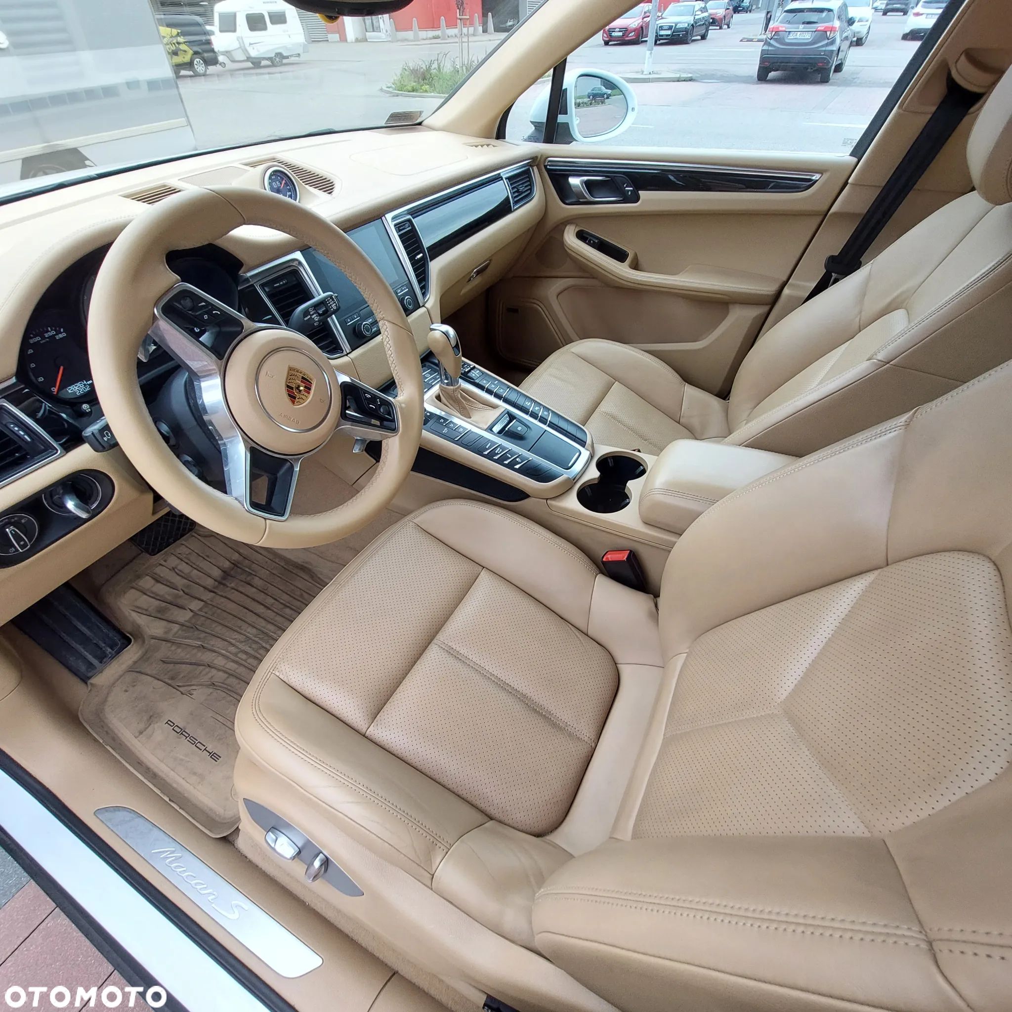 Porsche Macan S - 1