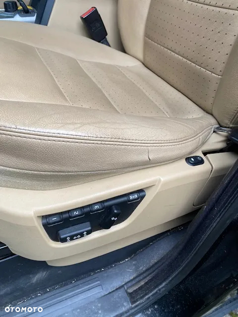 Land Rover Discovery - 14