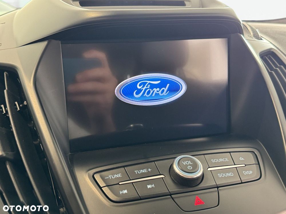 Ford Kuga - 22