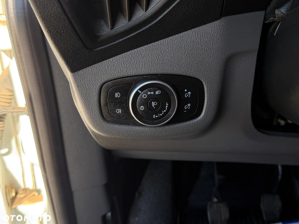 Ford TRANSIT CONNECT - 30