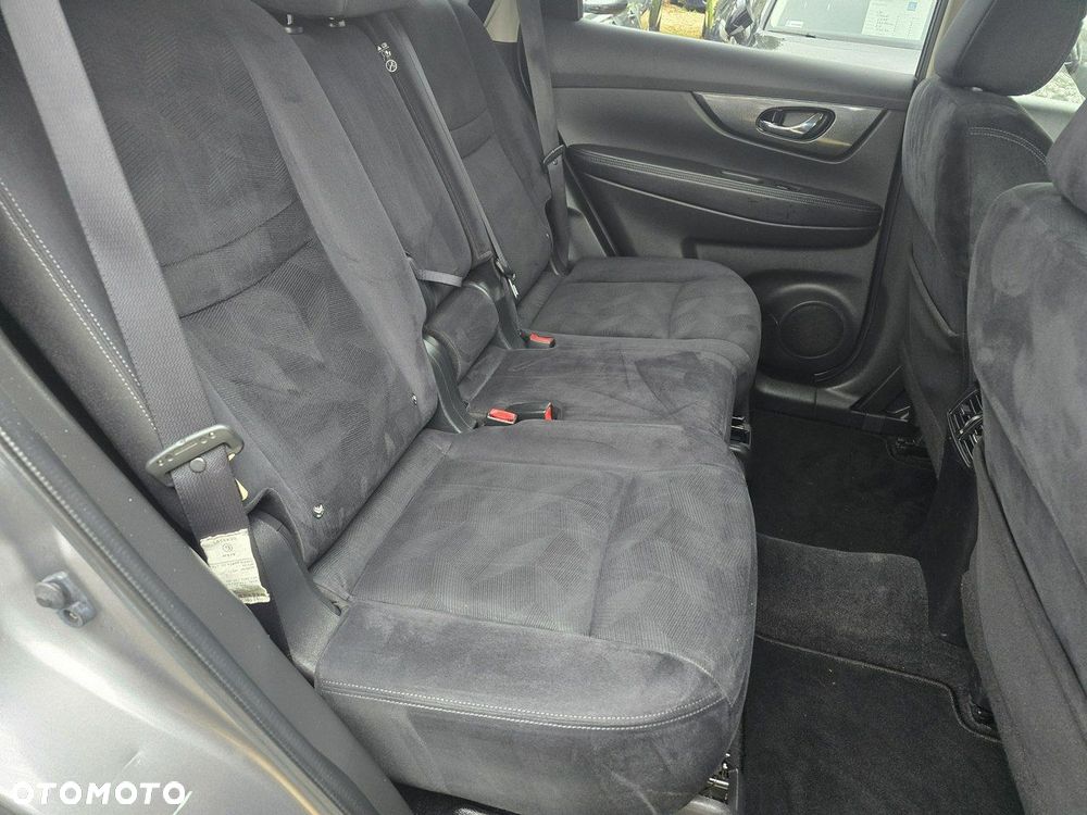 Nissan X-Trail - 11