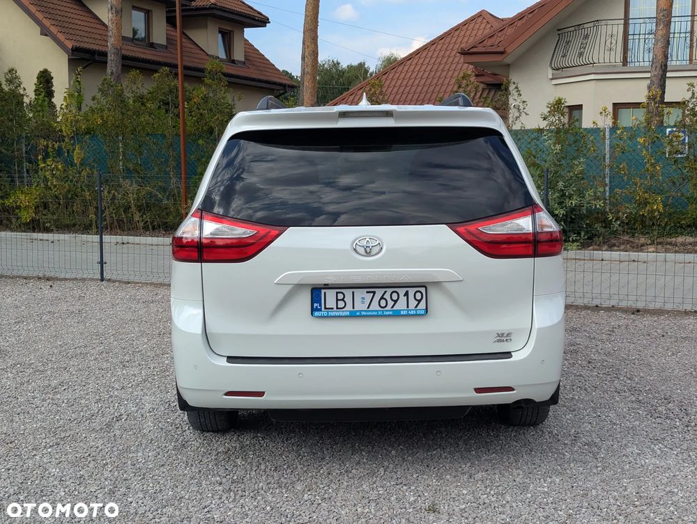 Toyota Sienna 3.5 V6 XLE AWD - 6