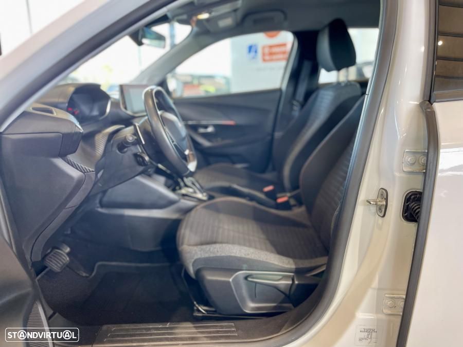 Peugeot 2008 1.2 PureTech Active Pack EAT8 - 9