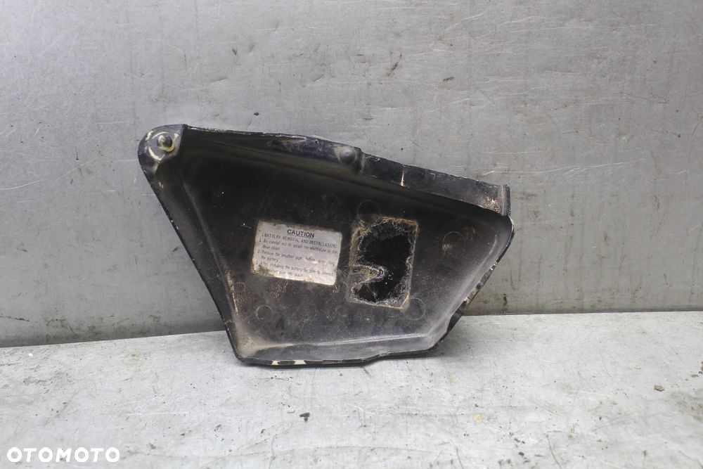 Yamaha SR 250 Bok boczek owiewka klapka - 2