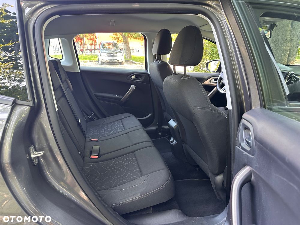 Peugeot 2008 1.2 Pure Tech Active S&S - 6