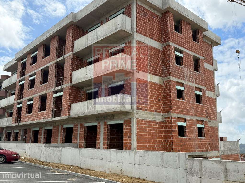 APARTAMENTO T2 EM OLIVEIRA DE AZEMEIS - Grande imagem: 2/4