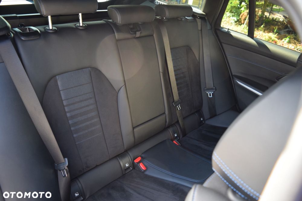 BMW Seria 3 320d xDrive M Sport sport - 24